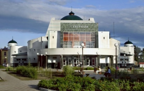 У нас в гостях Северный драматический