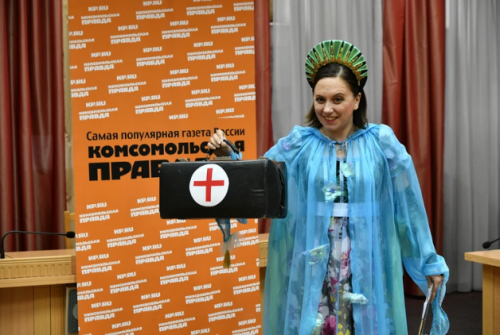 Аптека.ру подарила детям праздник